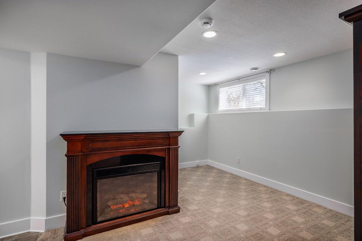 









5296


Allenby

Lane,
Kelowna,




BC
V1W 4T8


