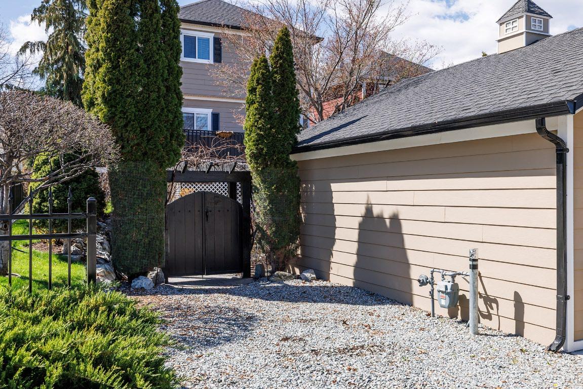 









5296


Allenby

Lane,
Kelowna,




BC
V1W 4T8

