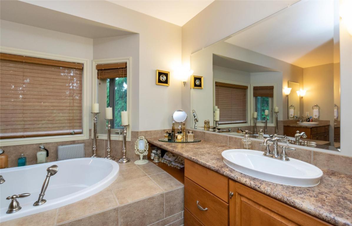 









2611


Duncan

Road,
Blind Bay,




BC
V0E 1H1


