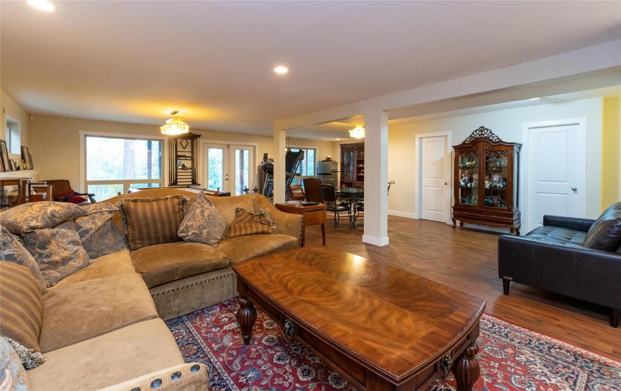 









2611


Duncan

Road,
Blind Bay,




BC
V0E 1H1

