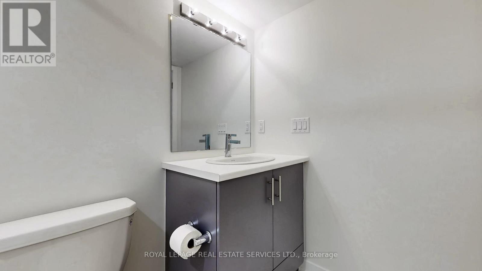 












35 - 3546 COLONIAL DRIVE

,
Mississauga,




Ontario
L5L0C1

