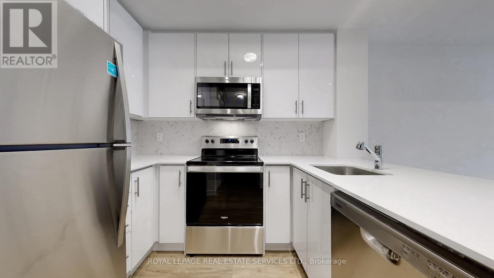 












35 - 3546 COLONIAL DRIVE

,
Mississauga,




Ontario
L5L0C1

