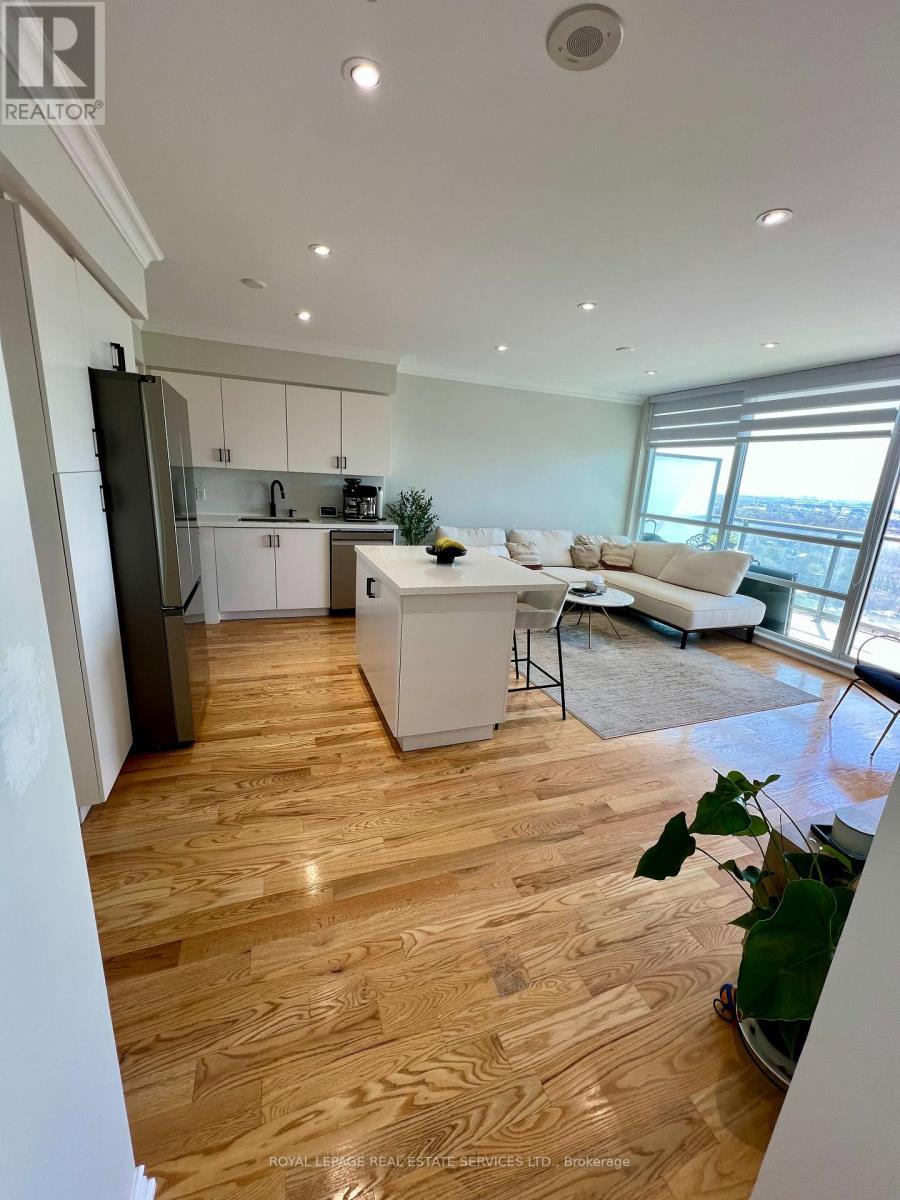 












2203 - 2240 LAKE SHORE BOULEVARD W

,
Toronto,




Ontario
M8V0B1

