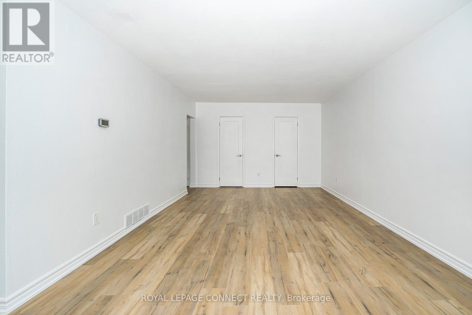 












35 - 925 BAYLY STREET

,
Pickering,




Ontario
L1W1L4

