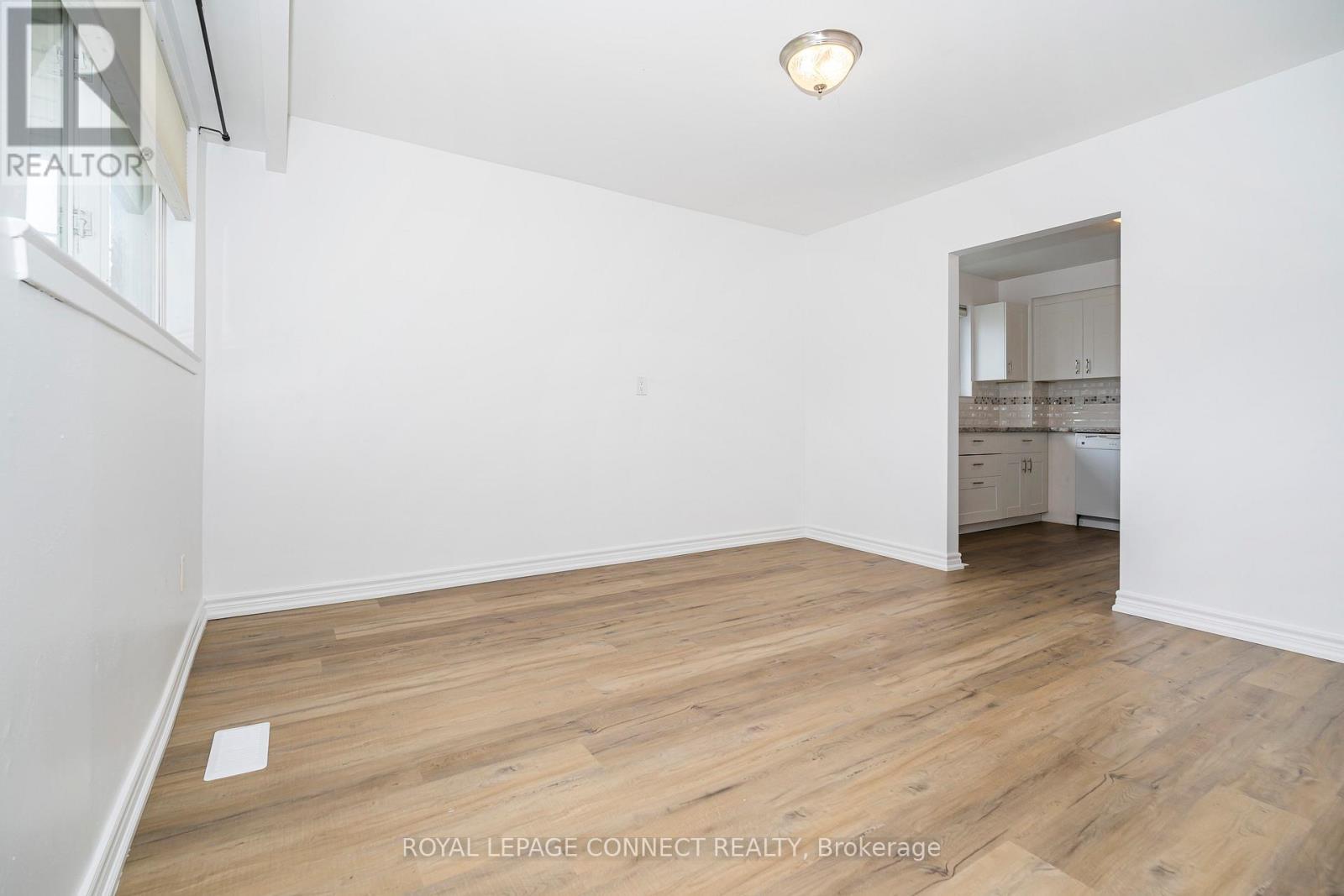 












35 - 925 BAYLY STREET

,
Pickering,




Ontario
L1W1L4

