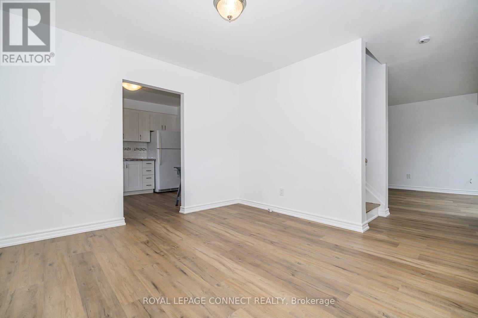 












35 - 925 BAYLY STREET

,
Pickering,




Ontario
L1W1L4

