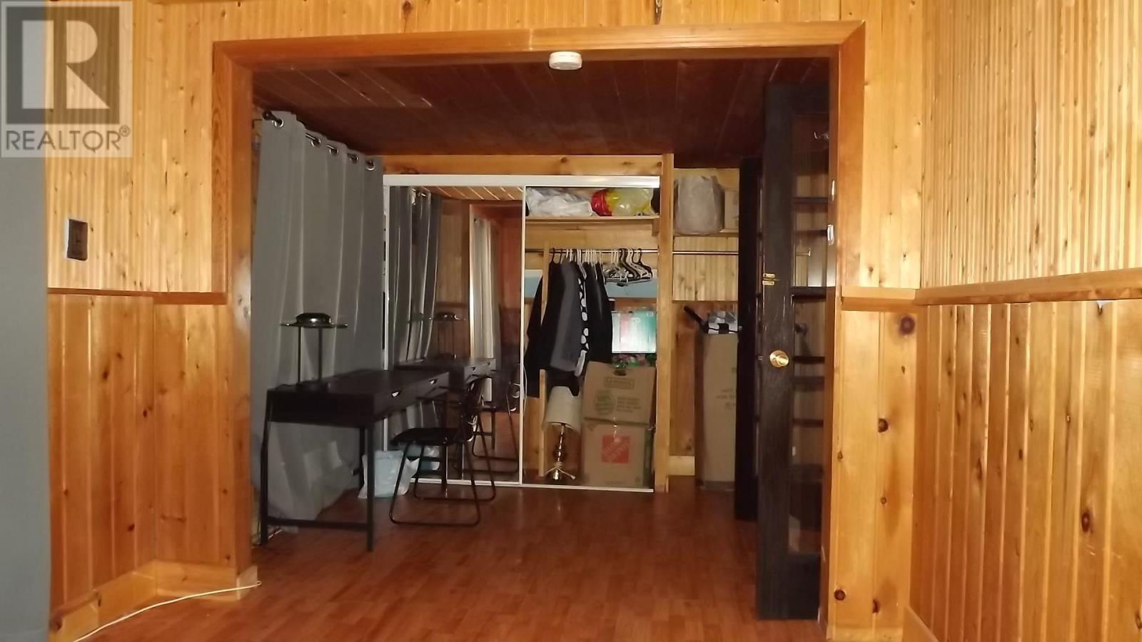 












224 Hillside DR S

,
Elliot Lake,




Ontario
P5A1N5

