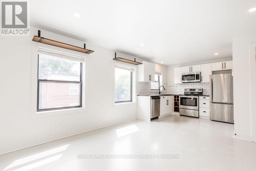 












1370 KILLARNEY BEACH ROAD

,
Innisfil,




Ontario
L0L1W0

