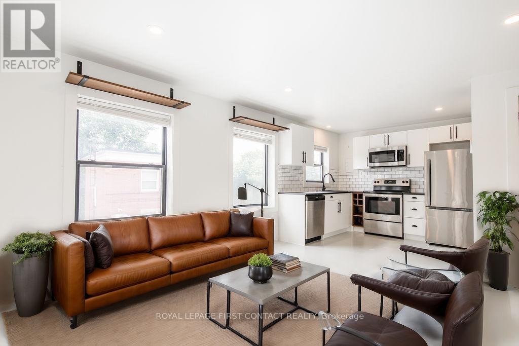 












1370 KILLARNEY BEACH ROAD

,
Innisfil,




Ontario
L0L1W0

