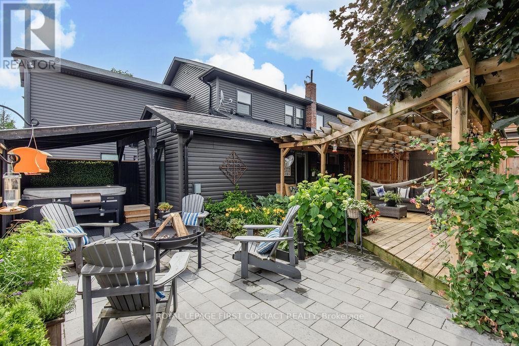 












1370 KILLARNEY BEACH ROAD

,
Innisfil,




Ontario
L0L1W0

