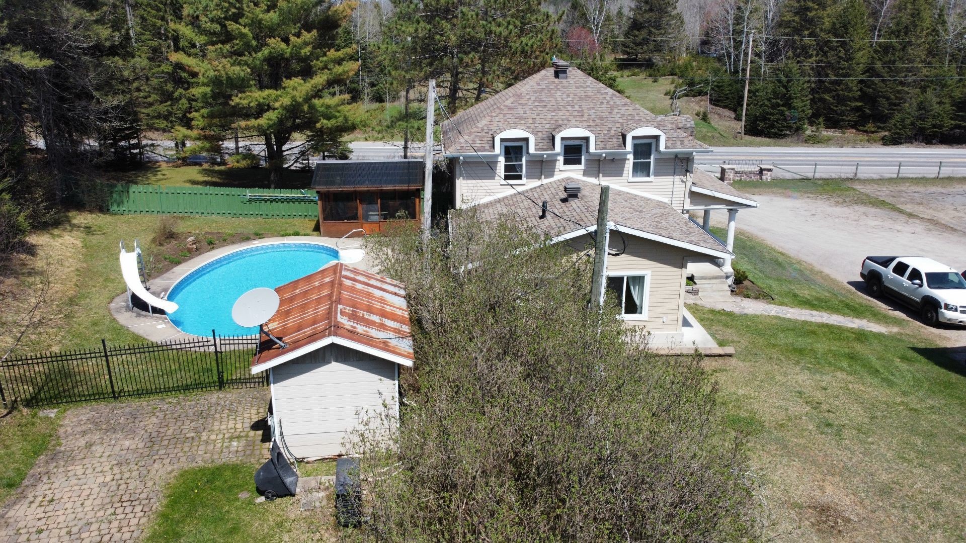 









8829


Route 117 S.

,
Rivière-Rouge,




QC
J0T1T0

