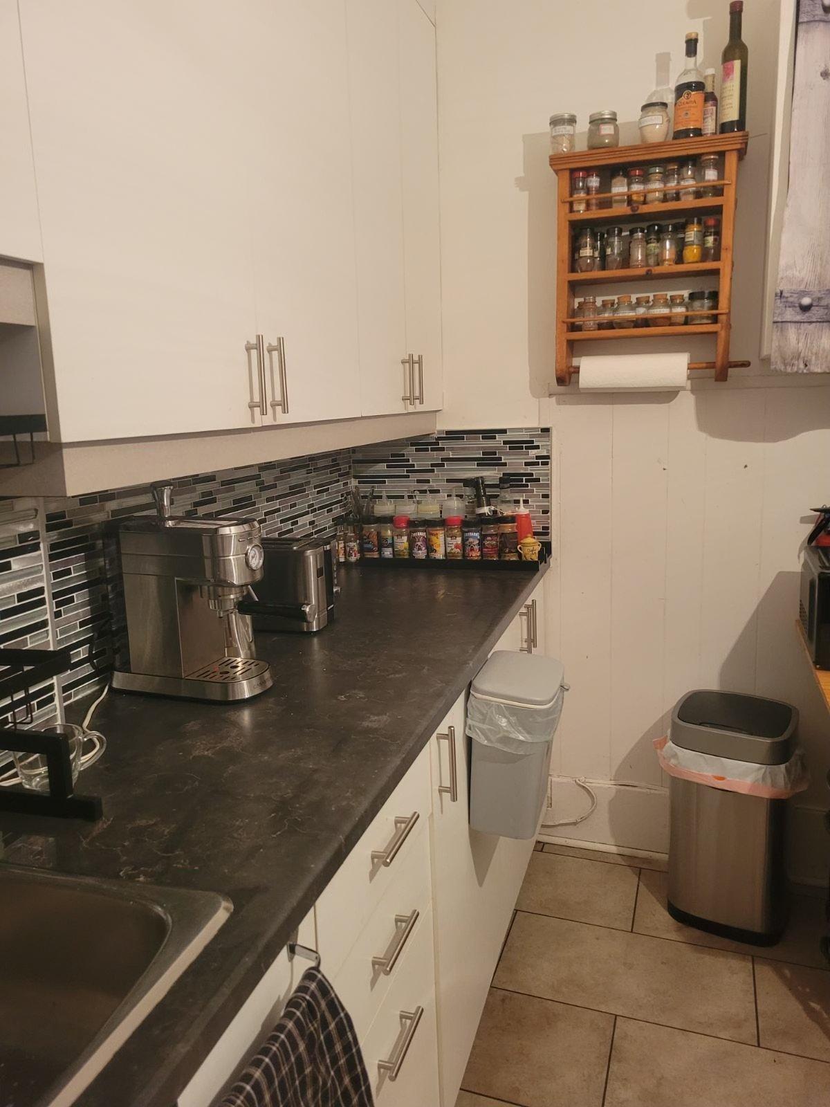 









5493

 - 5497


9e Avenue

,
Montréal (Rosemont/La Petite-Patrie),




QC
H1Y2J2

