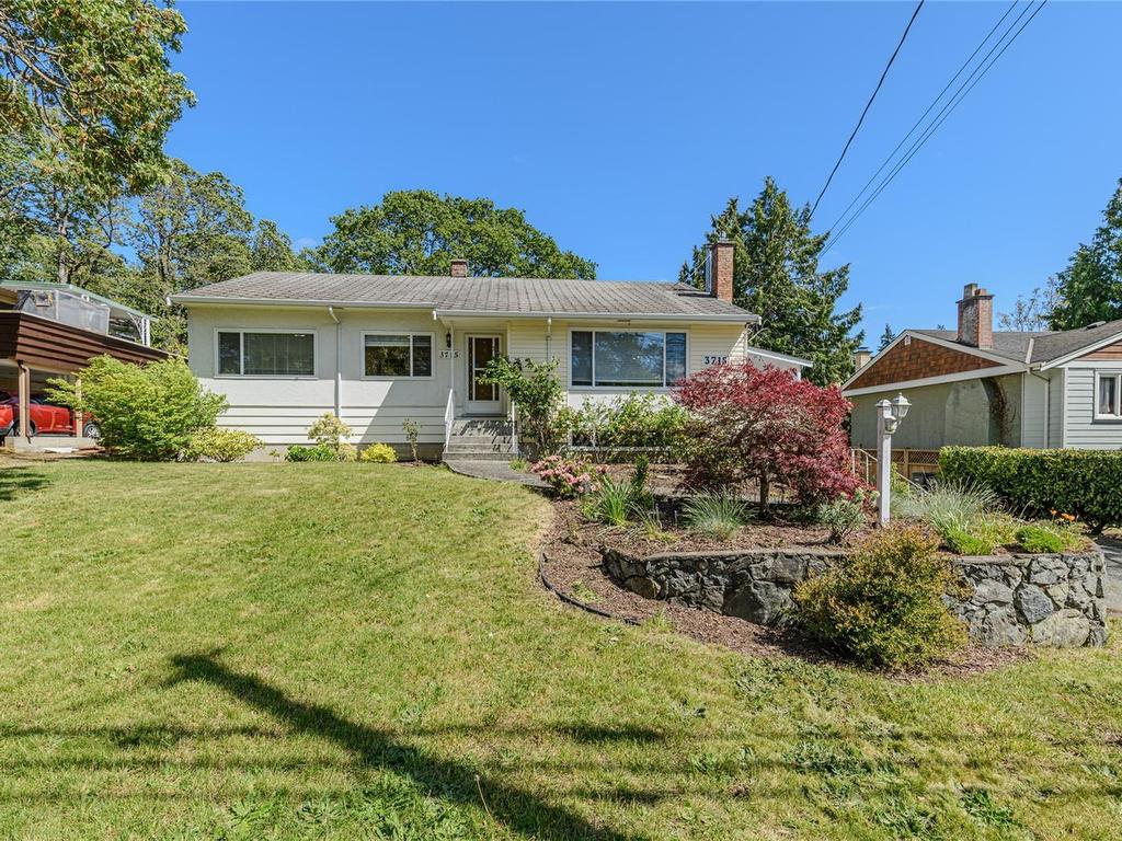









3715


Blenkinsop

Rd,
Saanich,




BC
V8P 3P2

