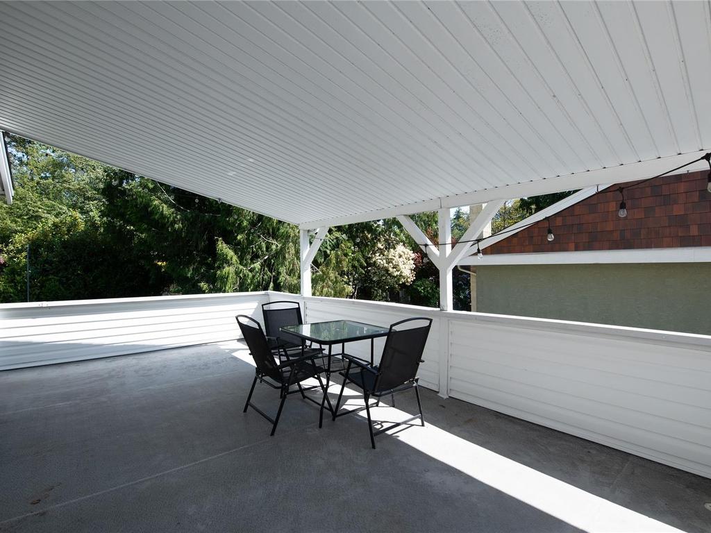 









3715


Blenkinsop

Rd,
Saanich,




BC
V8P 3P2

