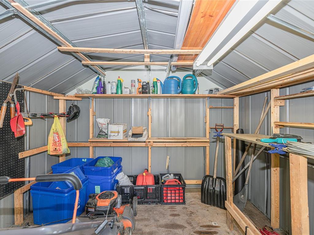 









3715


Blenkinsop

Rd,
Saanich,




BC
V8P 3P2

