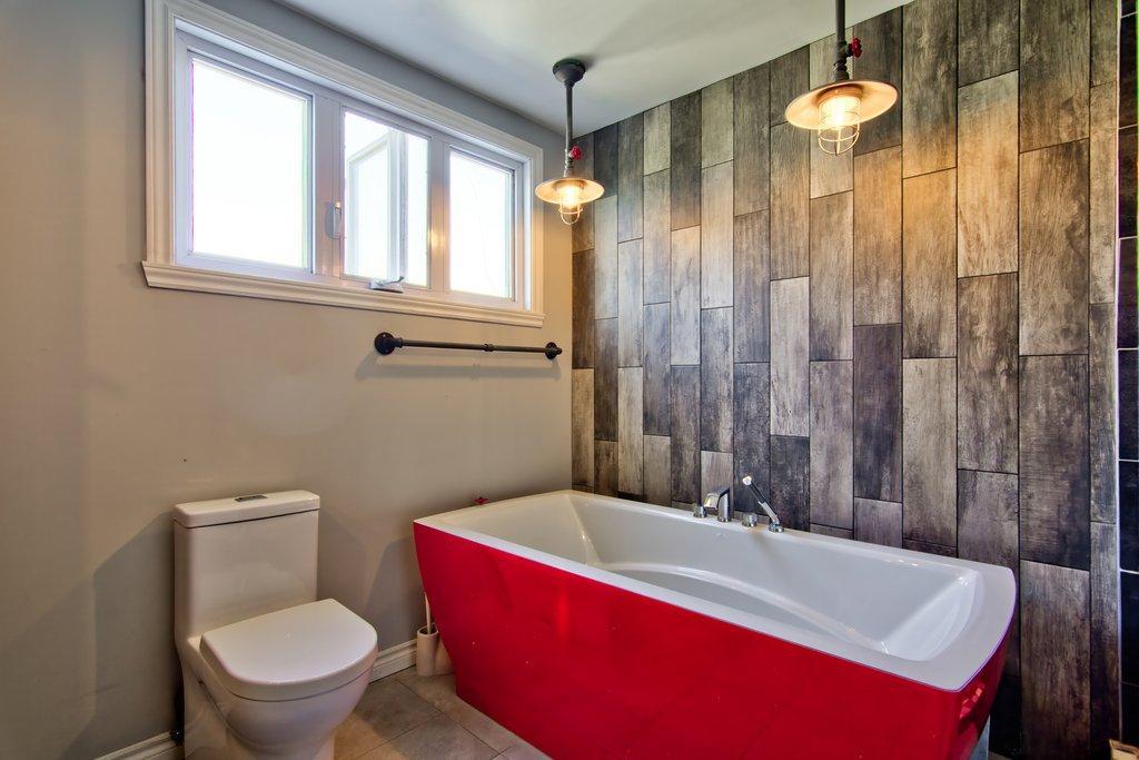 









328


Rue Marie-Curie

,
Sainte-Julie,




QC
J3E1A1


