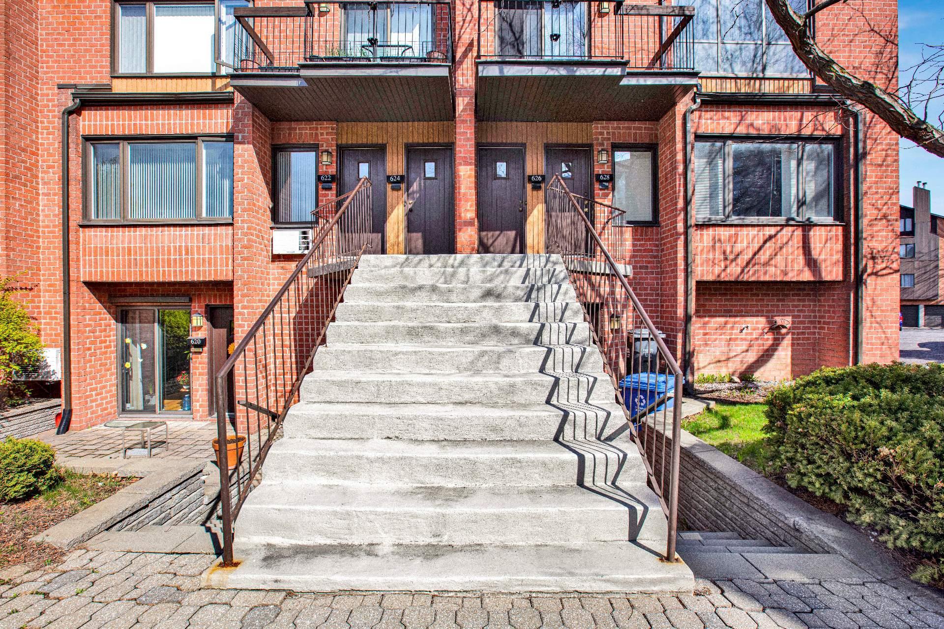 









626


Place Schumann

,
Brossard,




QC
J4X2N4

