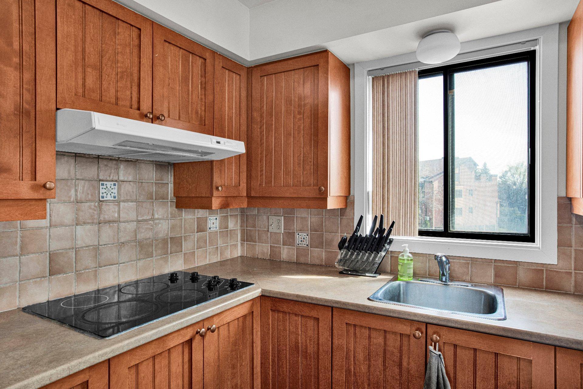 









626


Place Schumann

,
Brossard,




QC
J4X2N4


