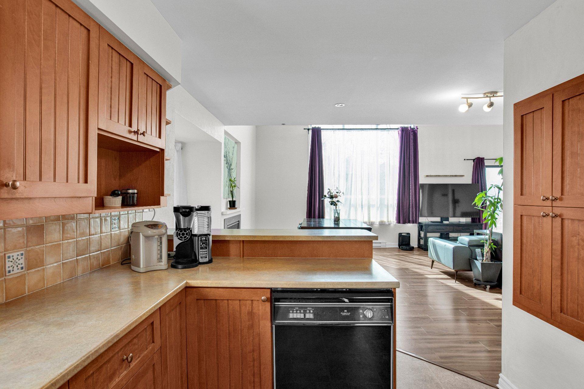 









626


Place Schumann

,
Brossard,




QC
J4X2N4

