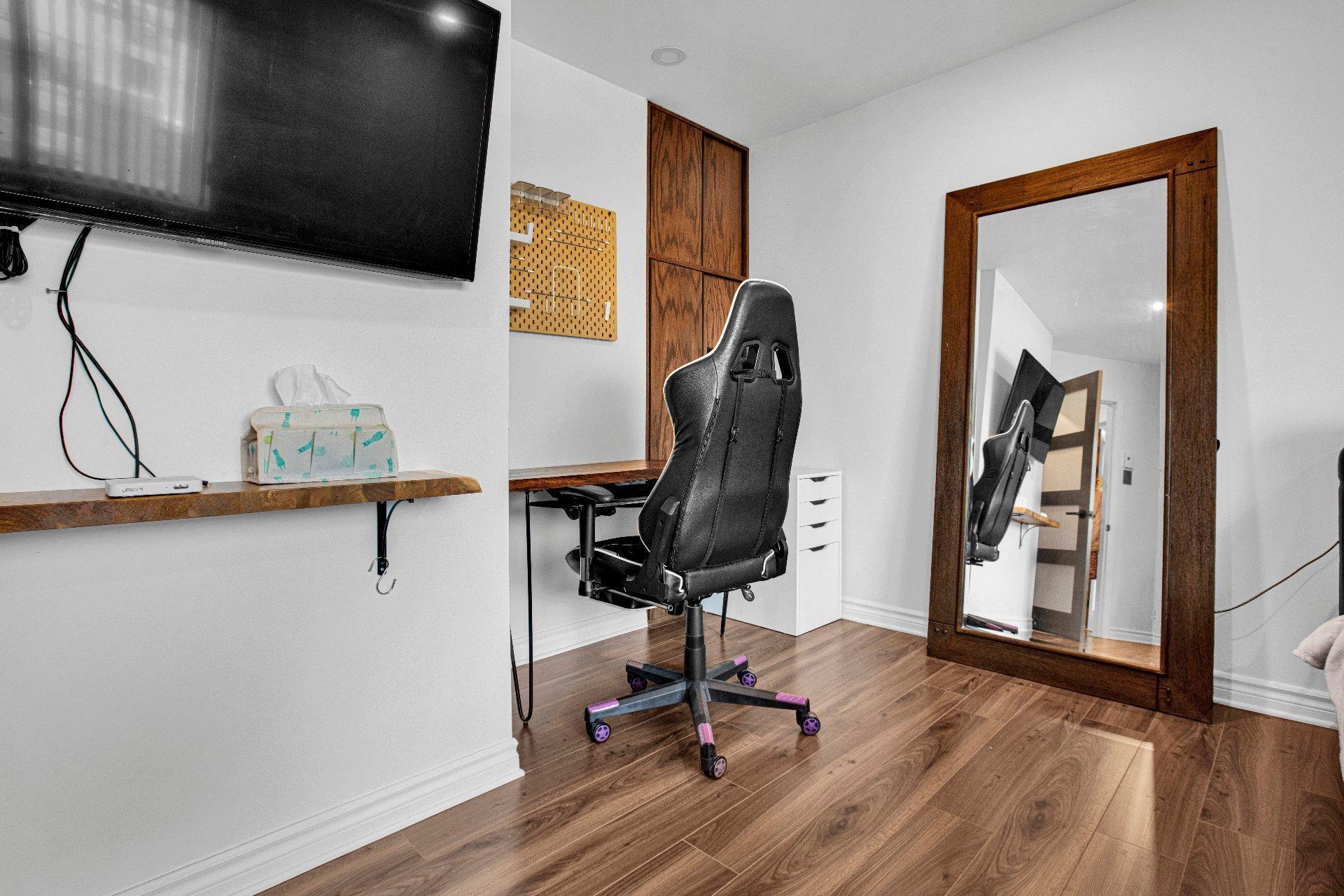 









626


Place Schumann

,
Brossard,




QC
J4X2N4

