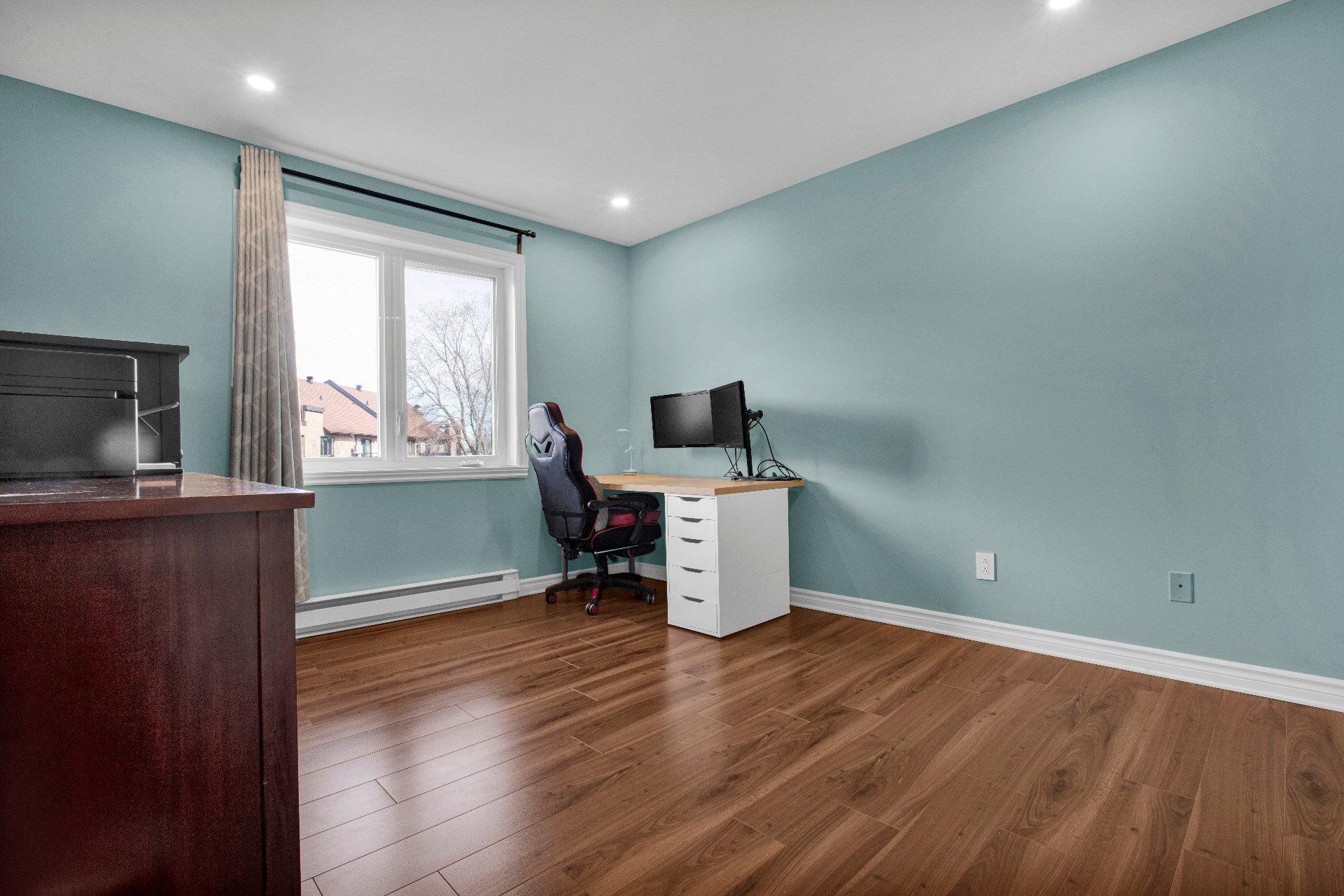









626


Place Schumann

,
Brossard,




QC
J4X2N4

