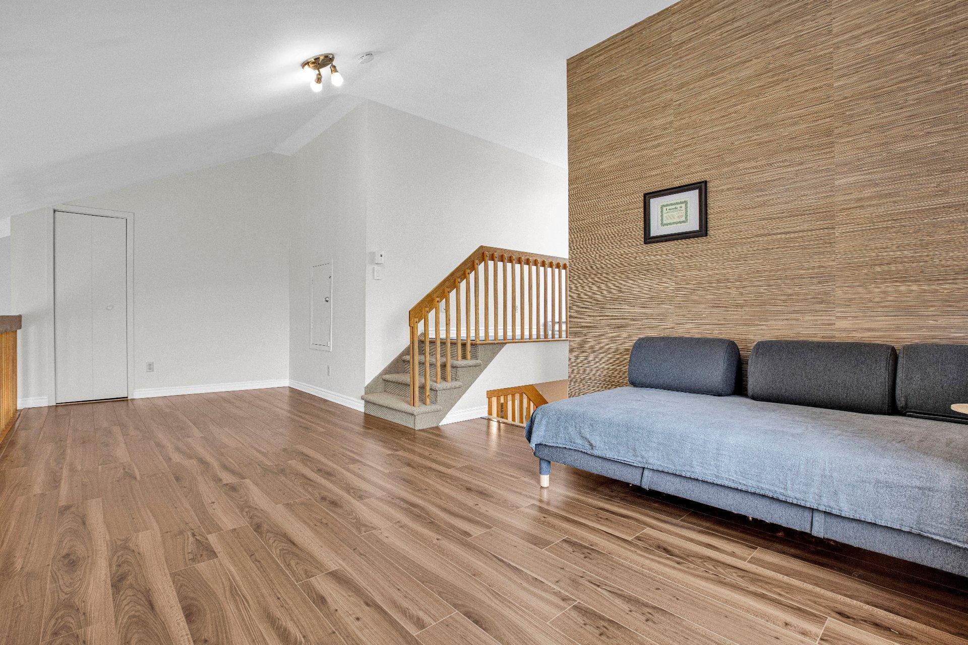 









626


Place Schumann

,
Brossard,




QC
J4X2N4

