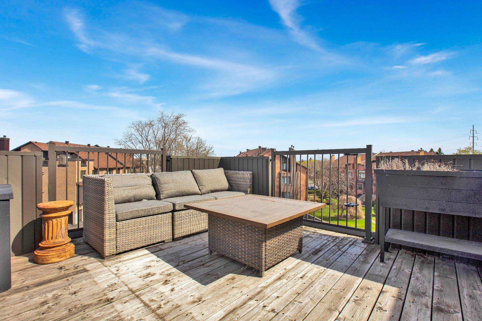 









626


Place Schumann

,
Brossard,




QC
J4X2N4

