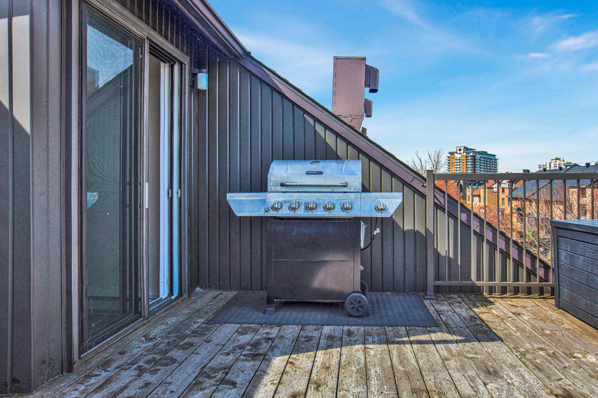 









626


Place Schumann

,
Brossard,




QC
J4X2N4

