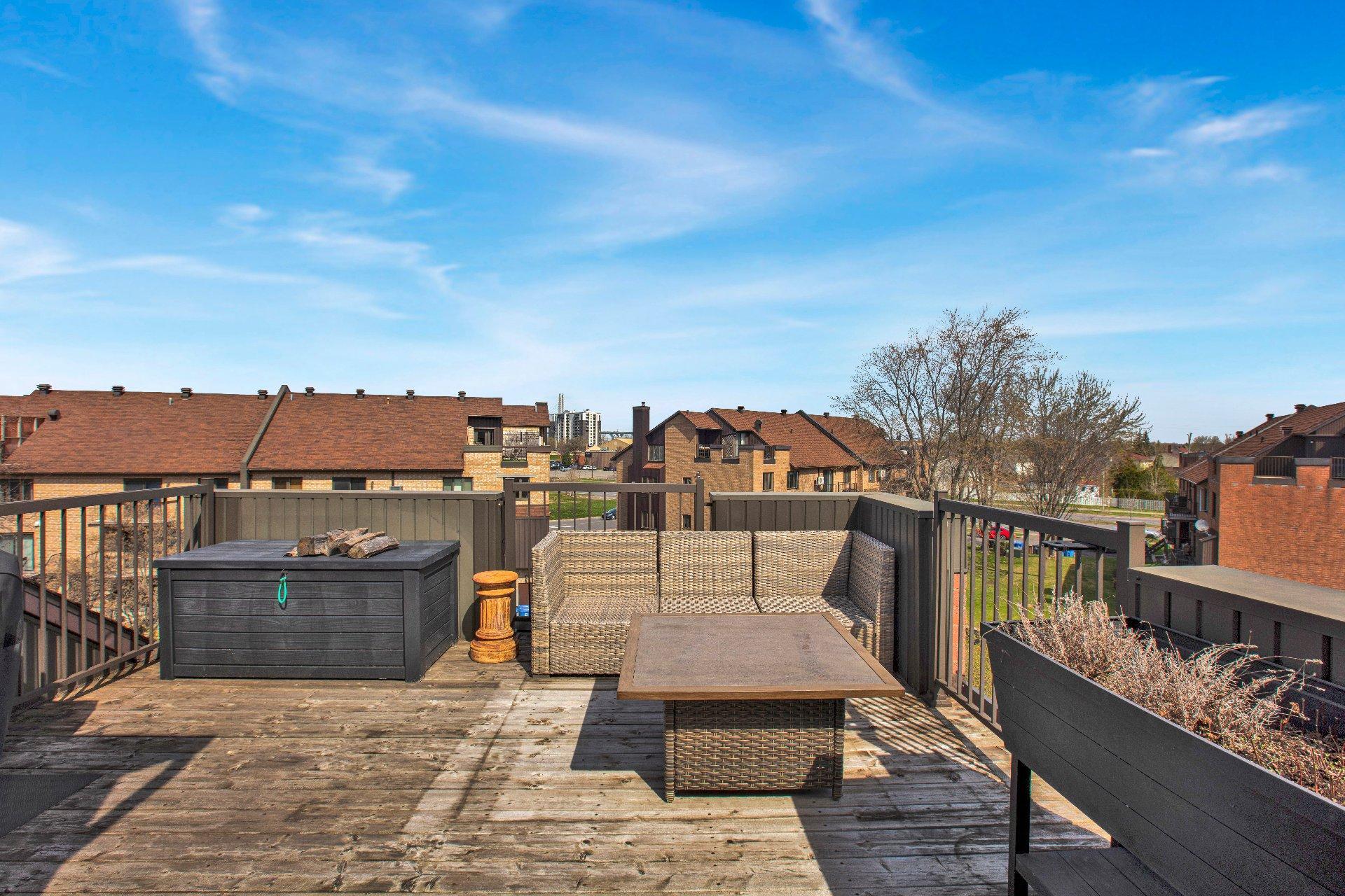 









626


Place Schumann

,
Brossard,




QC
J4X2N4

