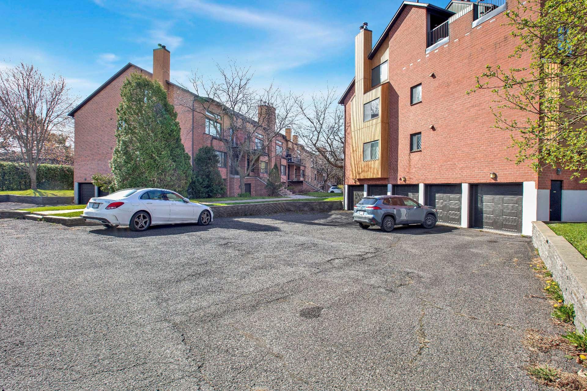 









626


Place Schumann

,
Brossard,




QC
J4X2N4

