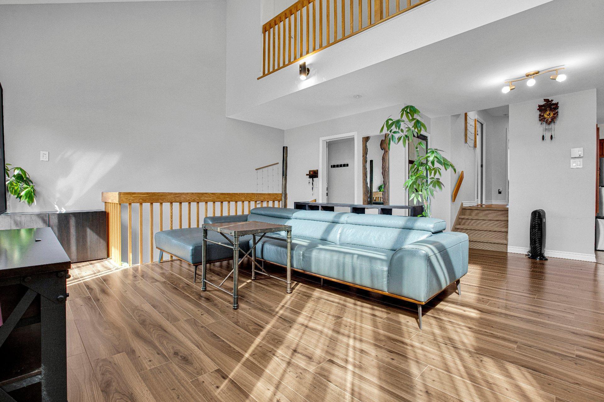 









626


Place Schumann

,
Brossard,




QC
J4X2N4


