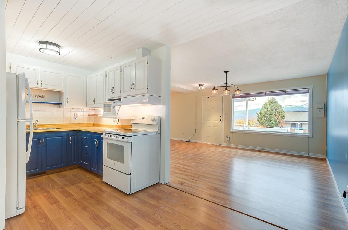 









6040


Ellison

Avenue,
Peachland,




BC
V0H 1X4

