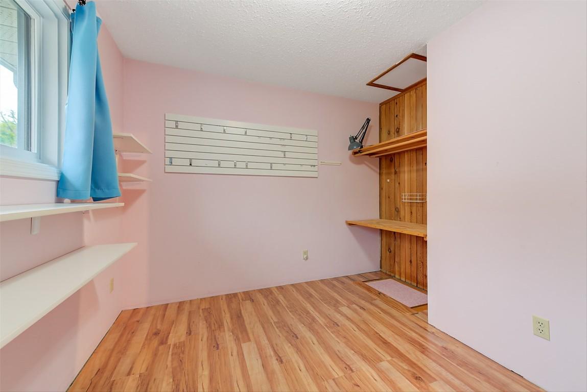 









6040


Ellison

Avenue,
Peachland,




BC
V0H 1X4

