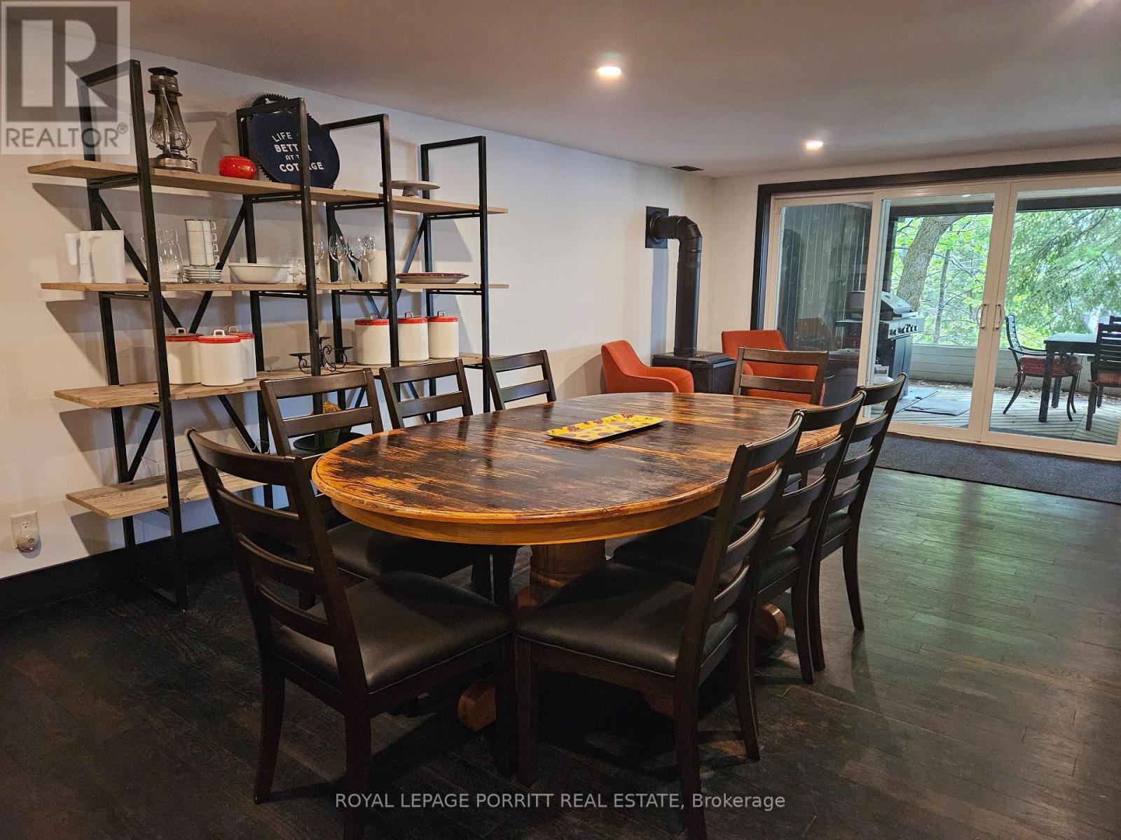 












1015 BAYVIEW POINT ROAD

,
Lake of Bays,




Ontario
P0A1H0

