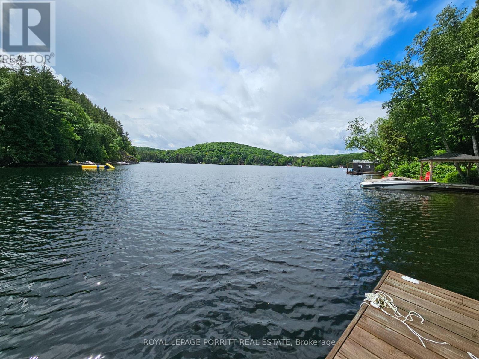 












1015 BAYVIEW POINT ROAD

,
Lake of Bays,




Ontario
P0A1H0

