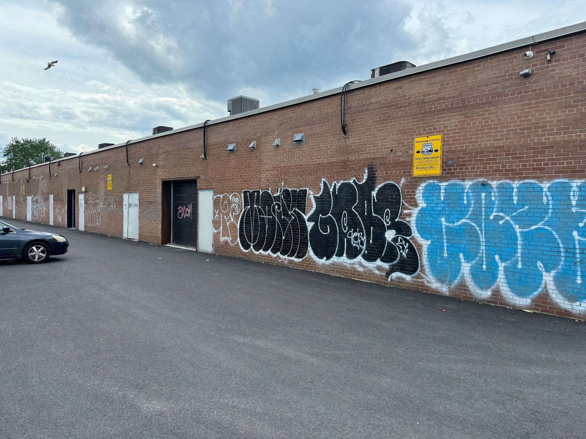 









321


Rue Lawrence

,
Longueuil (Greenfield Park),




QC
J4V2Z5

