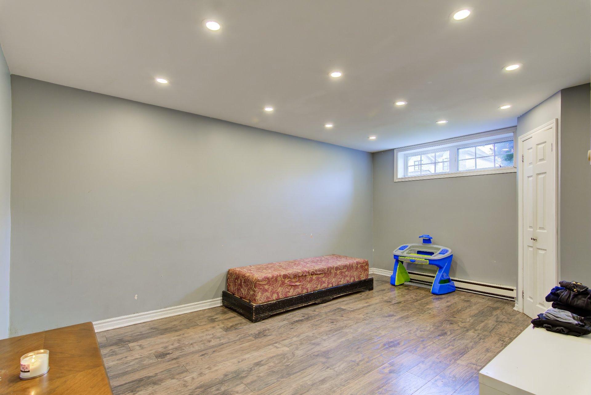 









2395


Ch. des Prairies

,
Brossard,




QC
J4Y2X4

