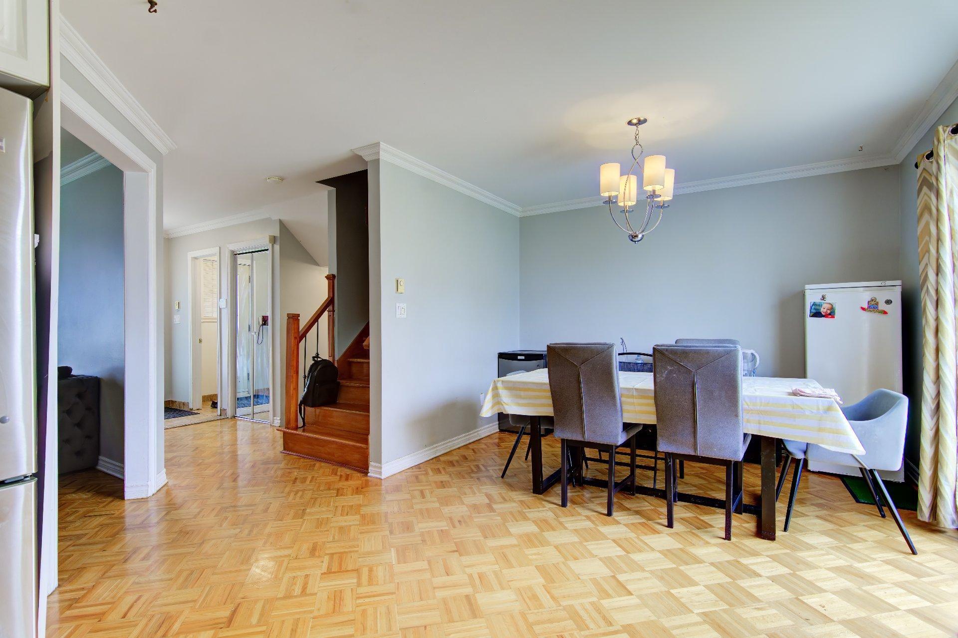 









2395


Ch. des Prairies

,
Brossard,




QC
J4Y2X4

