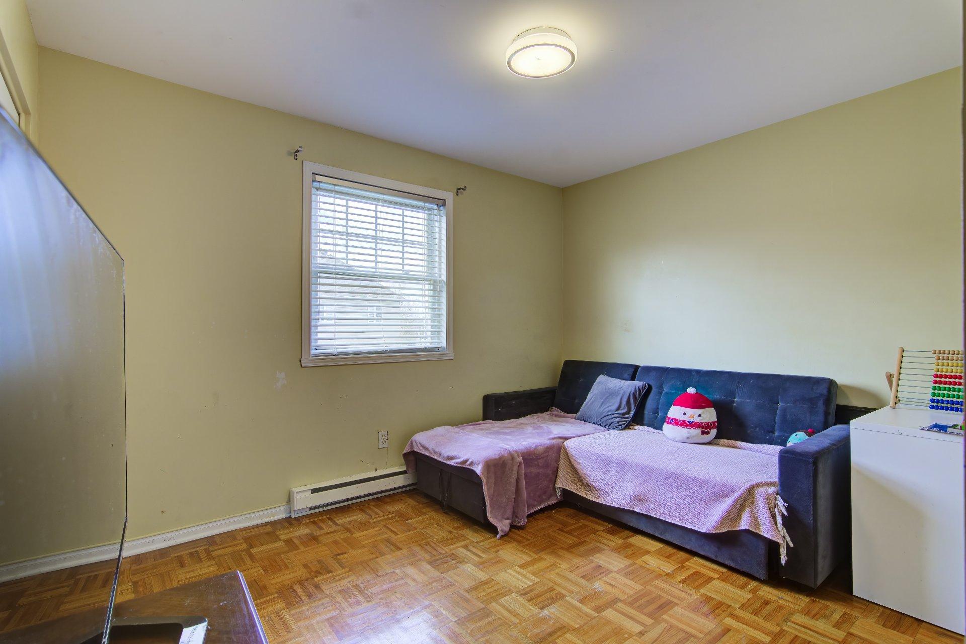 









2395


Ch. des Prairies

,
Brossard,




QC
J4Y2X4

