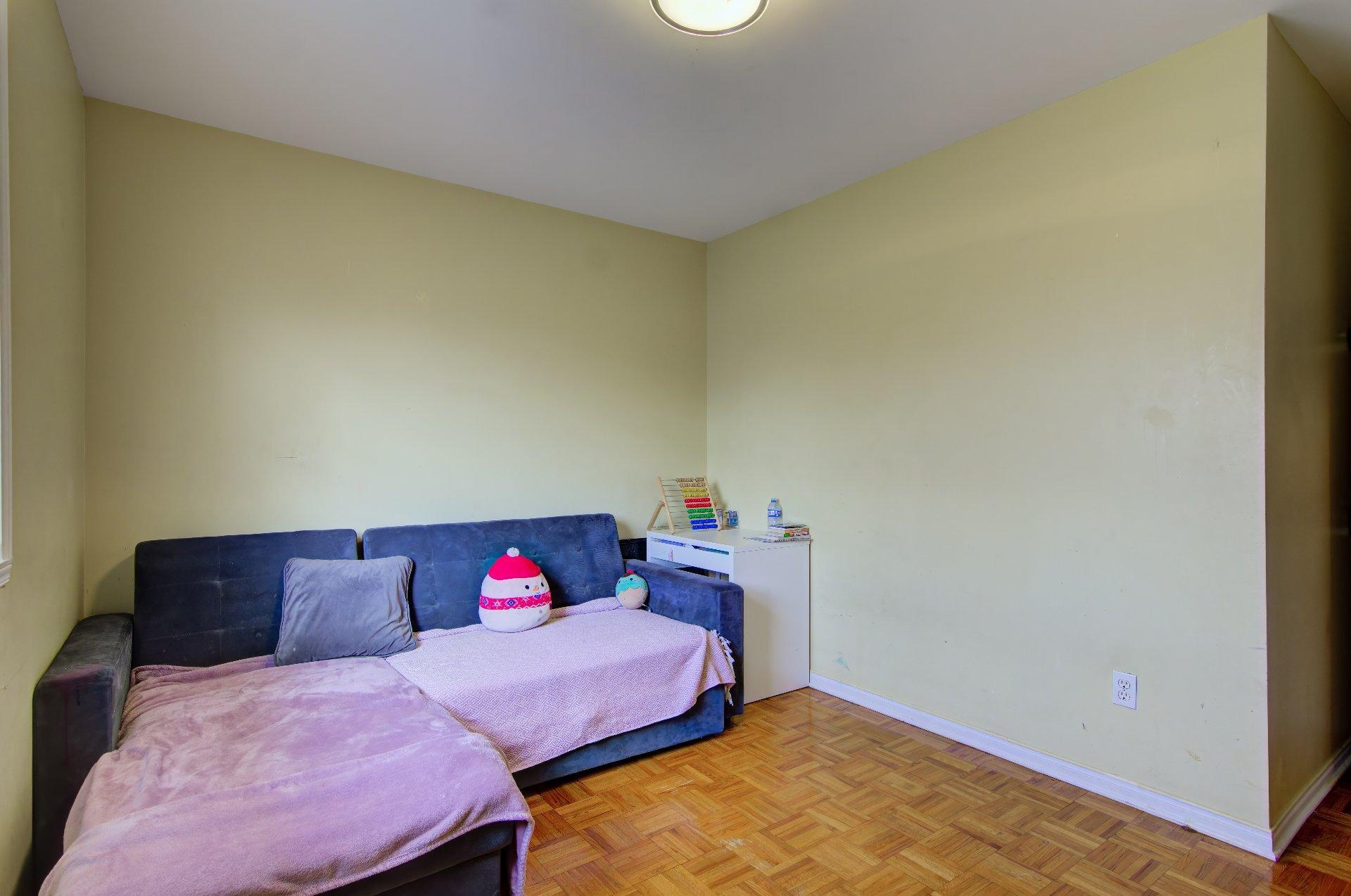 









2395


Ch. des Prairies

,
Brossard,




QC
J4Y2X4

