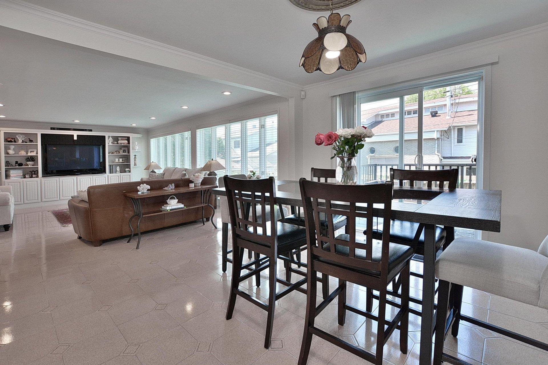 









298


Av. Louise-Lamy

,
Dorval,




QC
H9S4K3

