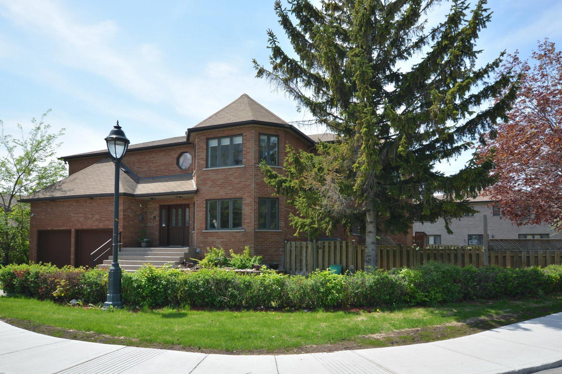 









298


Av. Louise-Lamy

,
Dorval,




QC
H9S4K3

