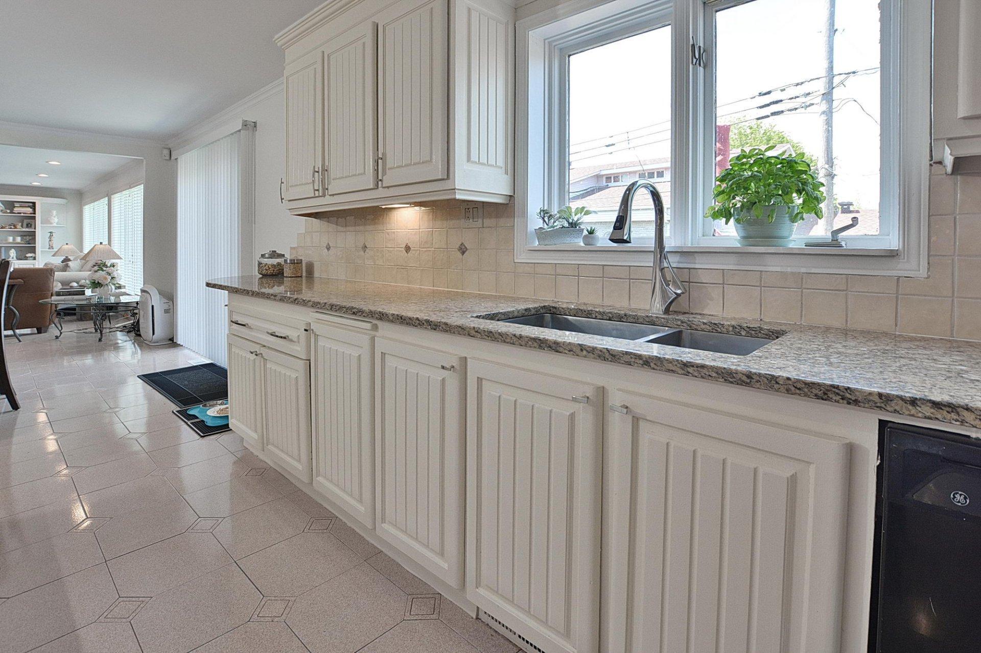 









298


Av. Louise-Lamy

,
Dorval,




QC
H9S4K3

