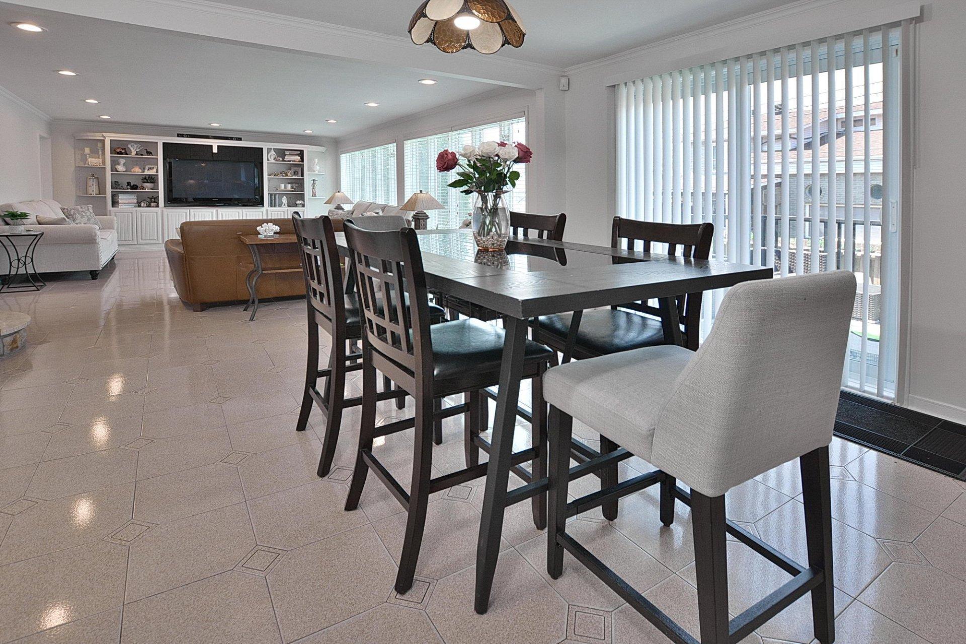 









298


Av. Louise-Lamy

,
Dorval,




QC
H9S4K3

