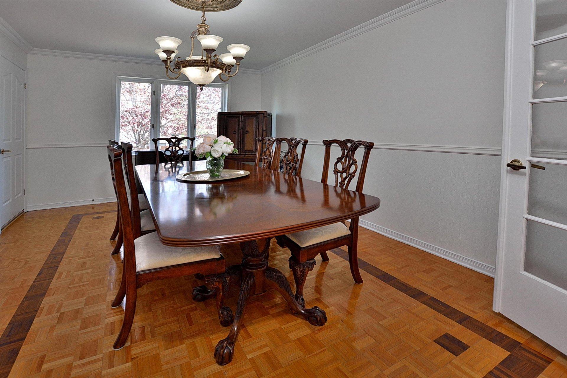 









298


Av. Louise-Lamy

,
Dorval,




QC
H9S4K3

