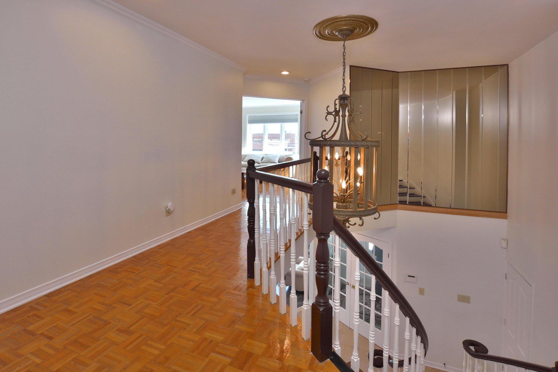 









298


Av. Louise-Lamy

,
Dorval,




QC
H9S4K3

