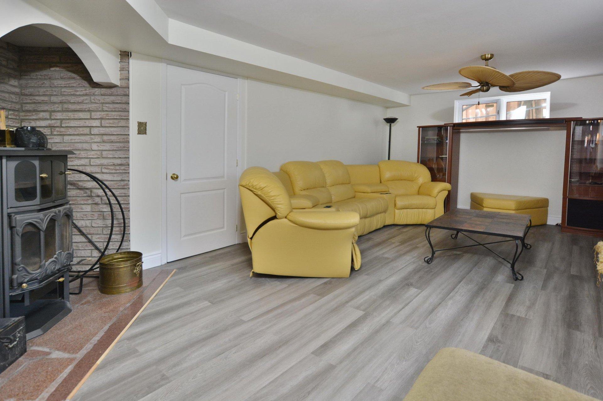 









298


Av. Louise-Lamy

,
Dorval,




QC
H9S4K3

