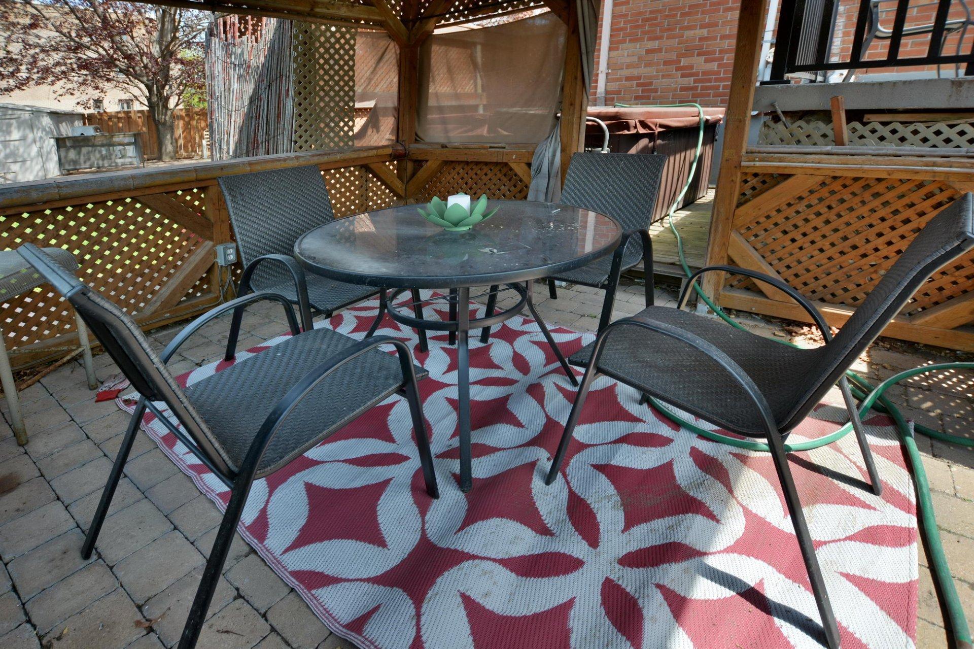 









298


Av. Louise-Lamy

,
Dorval,




QC
H9S4K3

