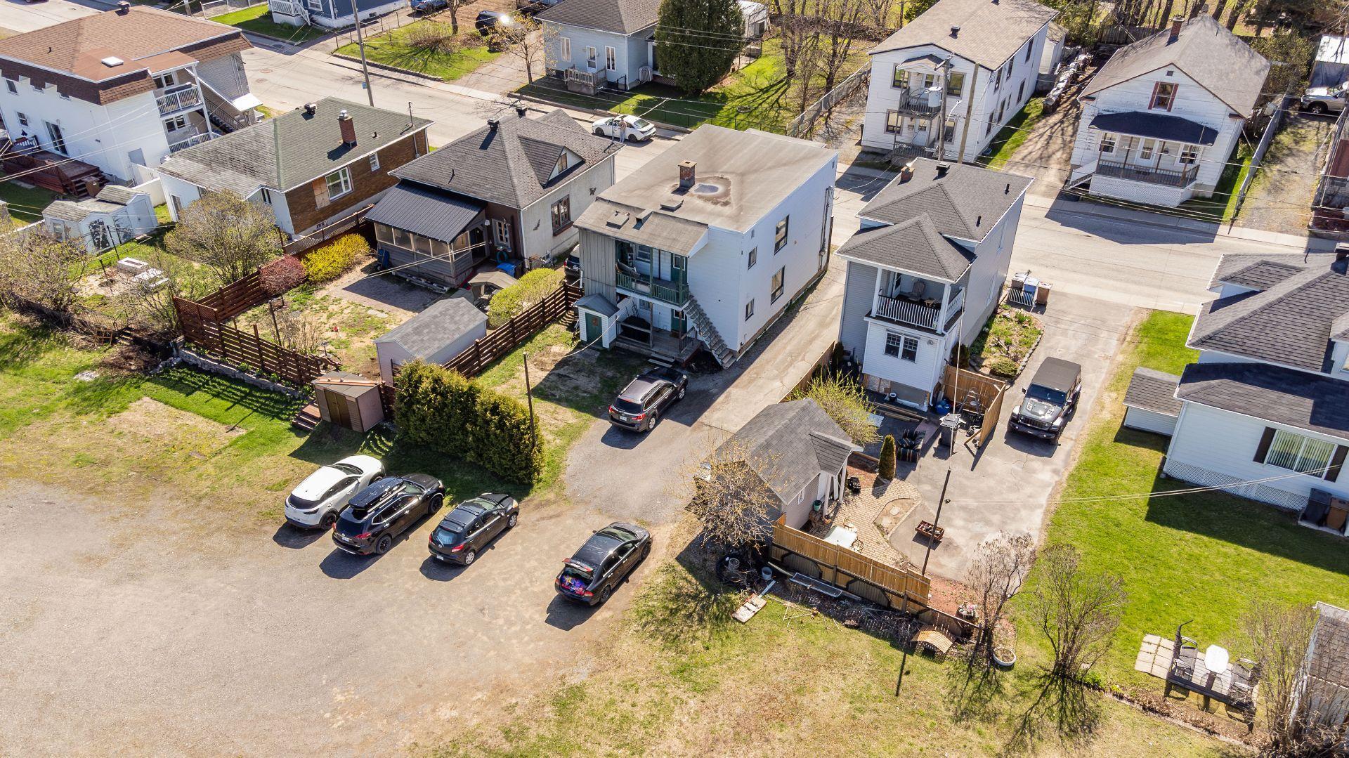 









830

 - 832


Rue du Marie-Louise

,
Shawinigan,




QC
G9P2H2

