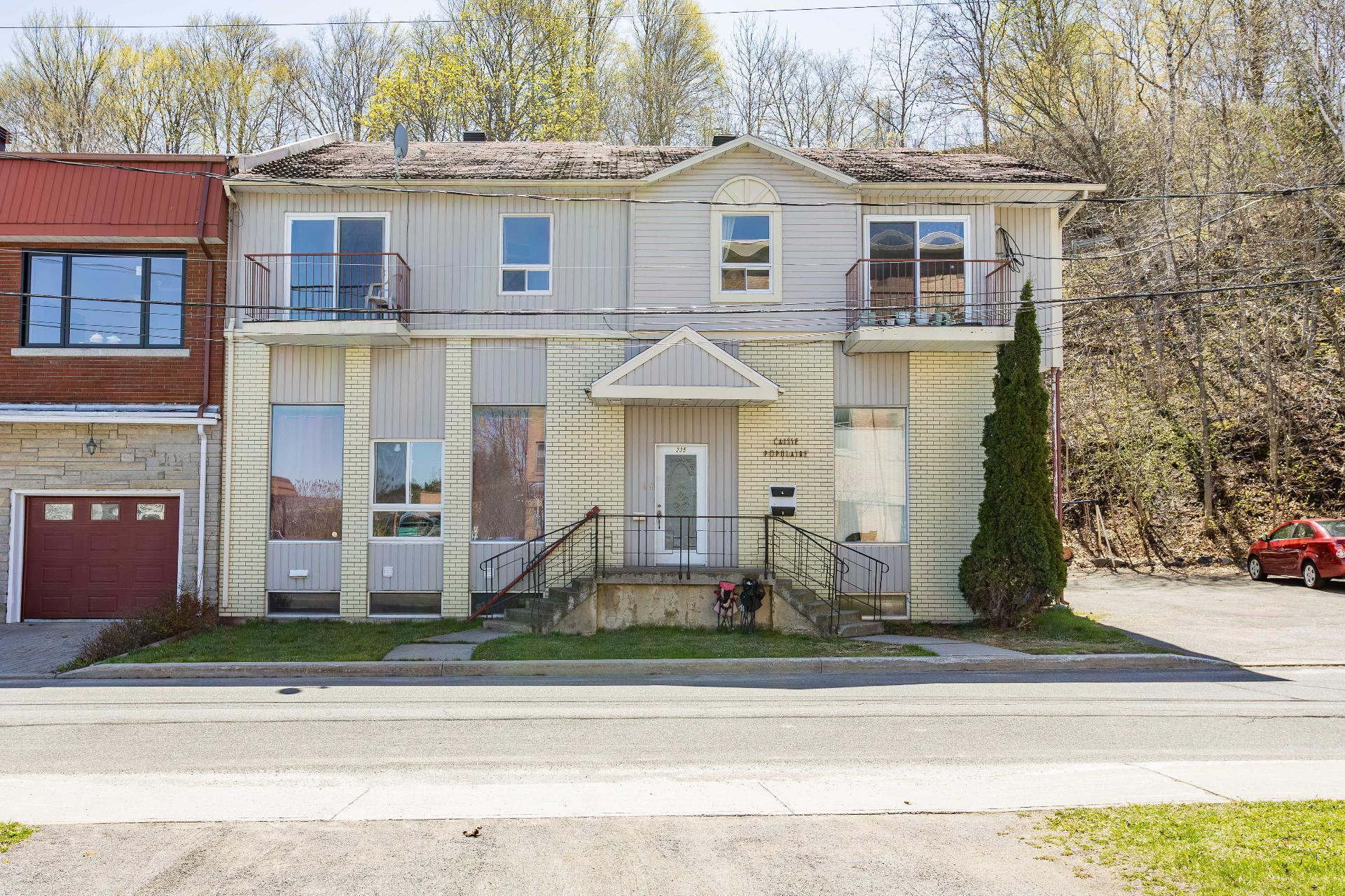 









235

 - 239


Rue Francoeur

,
Shawinigan,




QC
G9P2L6

